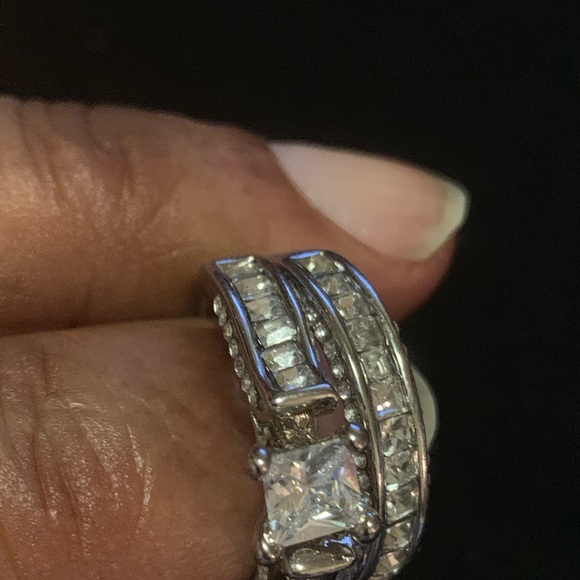 Ring - Picture 5 of 7